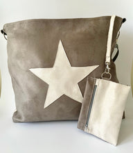 Load image into Gallery viewer, PACK BOLSO+NECESER+MONEDERO ANTELINA ARENA-CRUDO