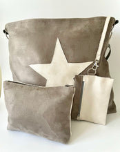 Load image into Gallery viewer, PACK BOLSO+NECESER+MONEDERO ANTELINA ARENA-CRUDO